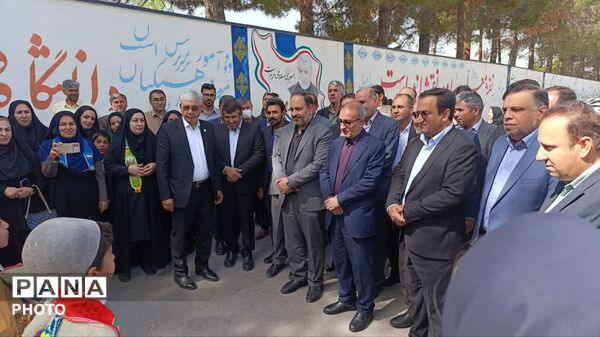 جشن روز معلم با حضور معاون پرورشی و فرهنگی وزیر آموزش و پرورش