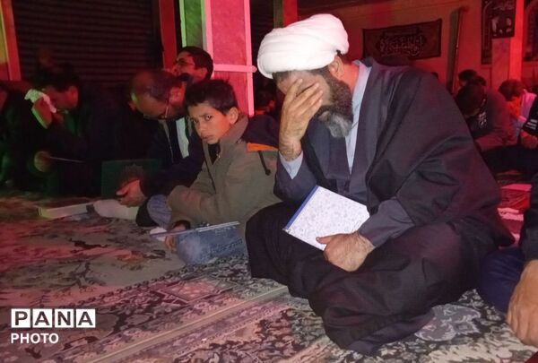 چلیچه در شب قدر غرق نور و نیایش شد