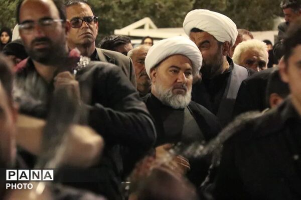 عزاداری مردم بخش بهمن ابرکوه به‌مناسبت شهادت رهبر فرزانه 