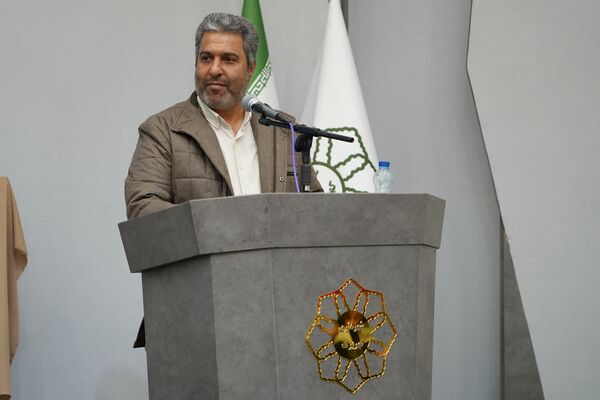 آیین رونمایی از دو اثر فاخر ادبی در شهرداری کهریزک 