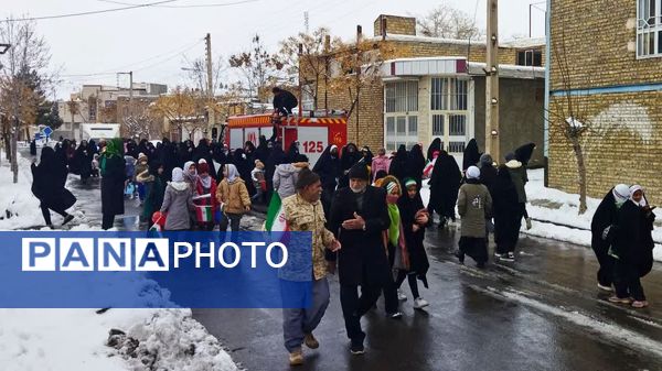 راهپیمایی ۲۲ بهمن، تجلی اتحاد و اراده ملی در بایگ