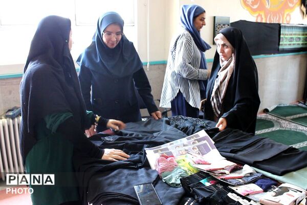 نمایشگاه حجاب و عفاف بانوان در اداره آموزش و پرورش پردیس