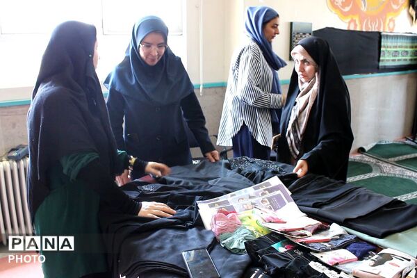 نمایشگاه حجاب و عفاف بانوان در اداره آموزش و پرورش پردیس