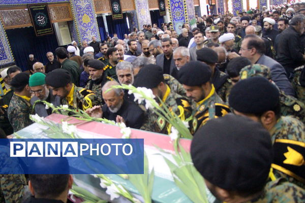 بزرگداشت شهدای مدافع وطن در یزد