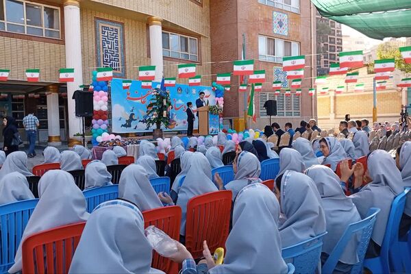 جشن عاطفه‌ها در مدارس ناحیه 2 شیراز