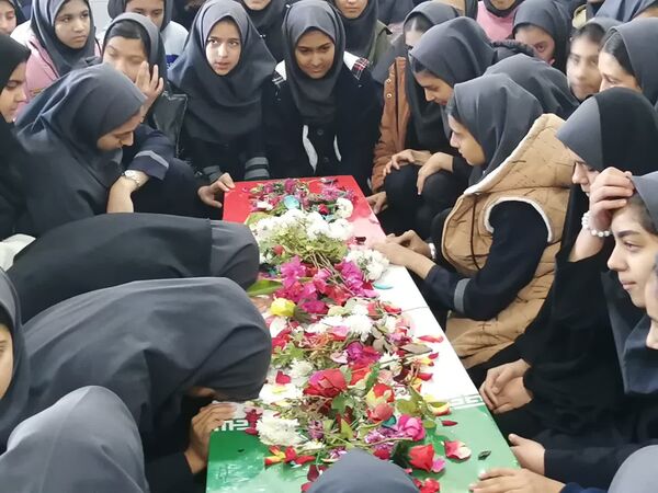 شهید گمنام، میهمان ویژه مدارس شهرستان خاتم شد