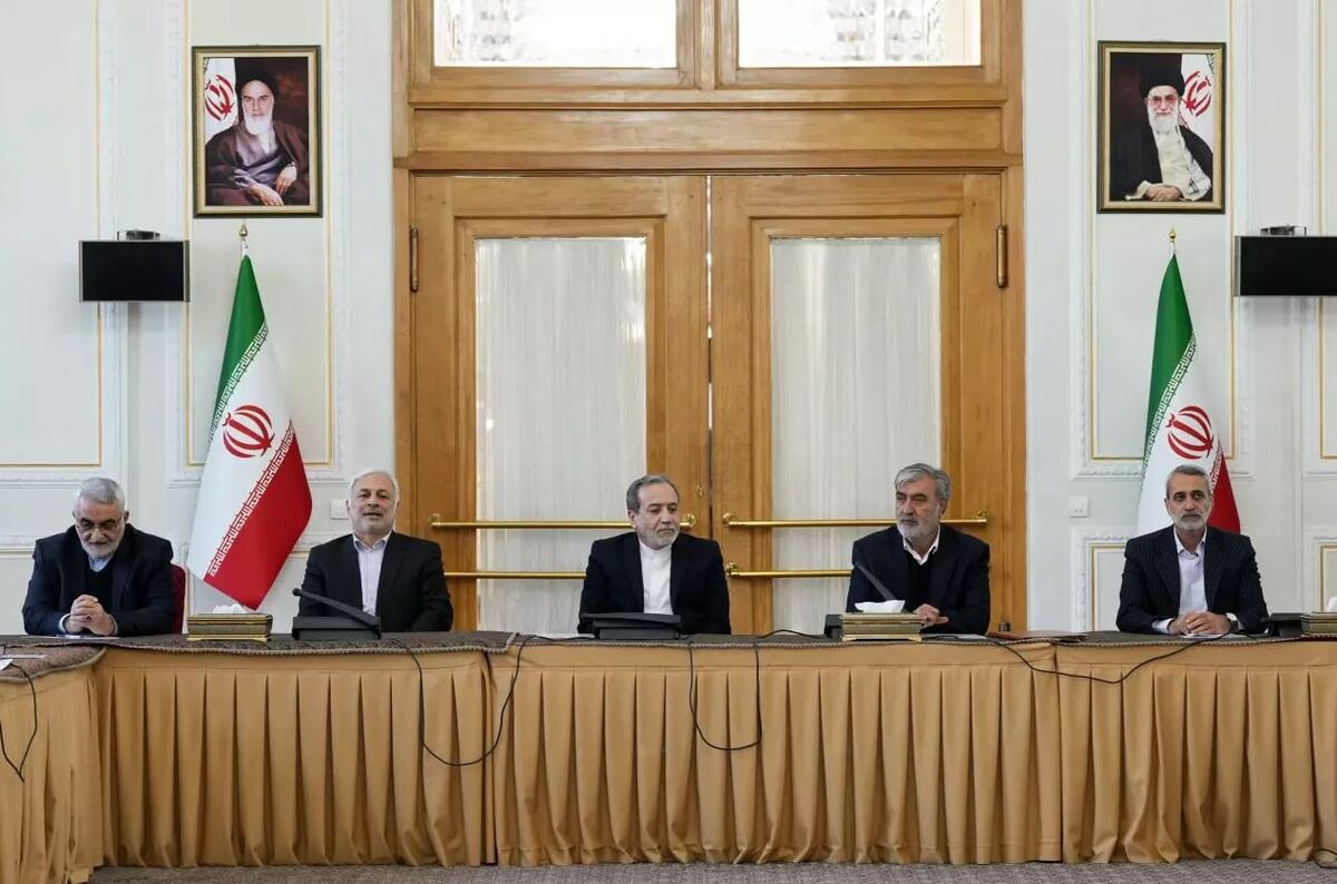جلسه مشترک اعضای کمیسیون سیاست خارجی مجلس با وزیر خارجه