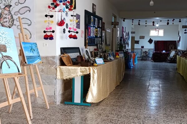 برگزاری جشنواره ماها در مدرسه کوثر فاروج