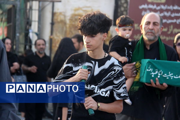 حضور نسل سوم حسینی در تاسوعا