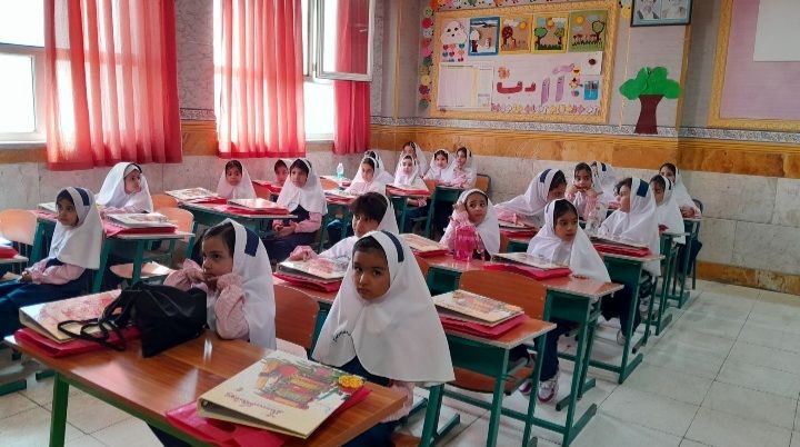 اختلاف سطح درسی دانش‌آموزان تأثیرات منفی بر یادگیری و پیشرفت تحصیلی آن‌ها دارد