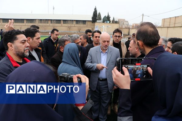 آیین افتتاحیه زمین ورزشی چمن مصنوعی اورین