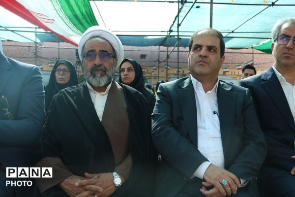 آغاز سال تحصیلی جدید در مدرسه جوادی یزد