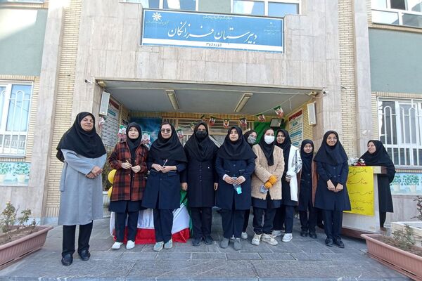گرامیداشت ۱۳ آبان و یاد شهدای دانش‌آموز سال 57 در دبیرستان فرزانگان قوچان