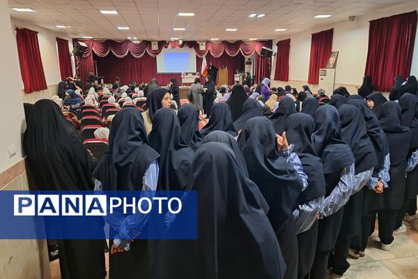 جشنواره دانش‌آموزی سرود در هنرستان سعادت پردیس 