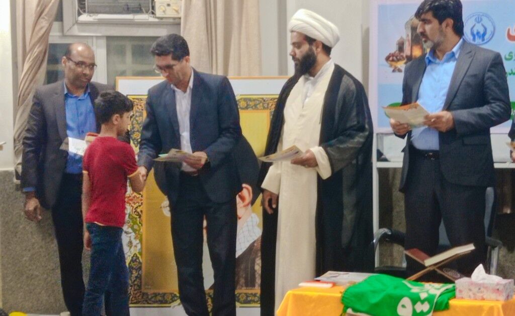 اطعام مهدوی به همت کمیته امداد امام خمینی(ره) در بندرخمیر برگزار شد
