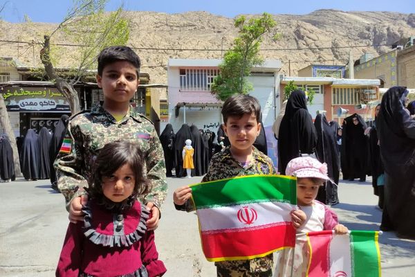 حضور حماسی مردم زرقان در راهپیمایی روز قدس