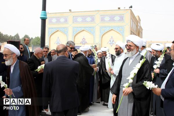 ادای احترام تولیت آستان قدس رضوی به مرد سیاست آیت‌الله مدرس