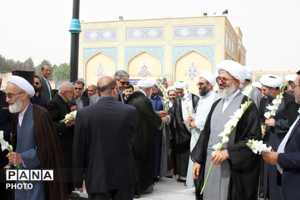 ادای احترام تولیت آستان قدس رضوی به مرد سیاست آیت‌الله مدرس