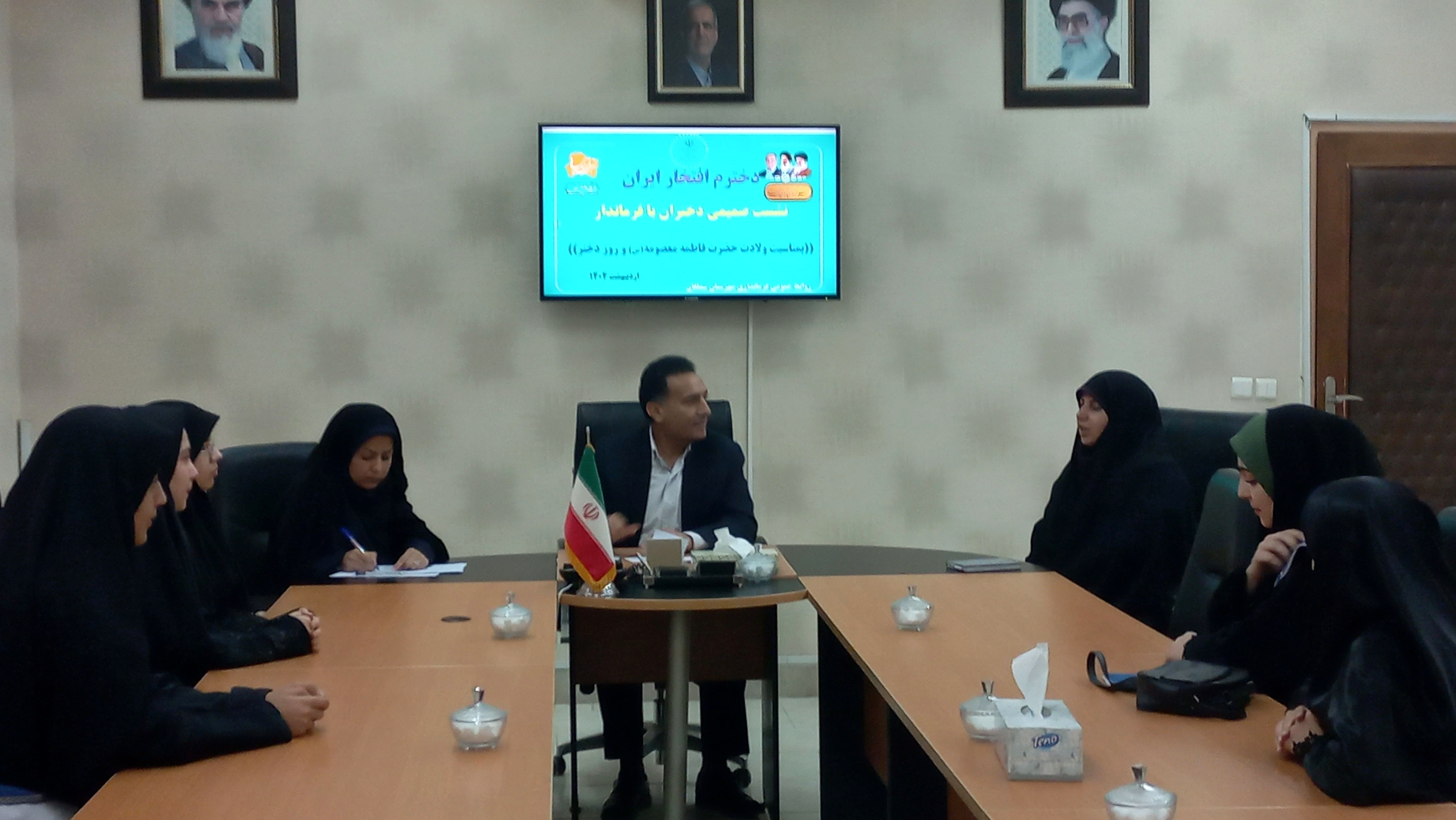 نشست مسئولان انجمن اسلامی مدارس سطح شهر با فرماندار سملقان