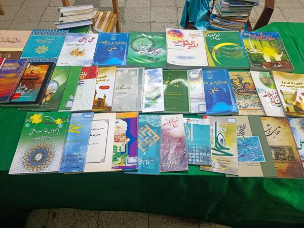 جشن کتاب و مطالعه در دبیرستان دخترانه متوسطه اول 15 خرداد 