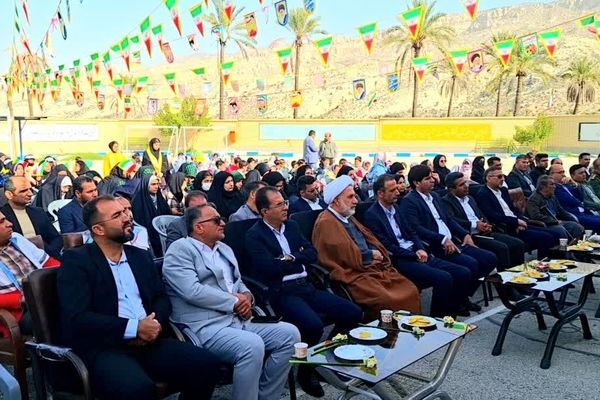 وقتی مدرسه صحنه انقلاب شد؛ زنگی که با سرود و افتخار نواخته شد