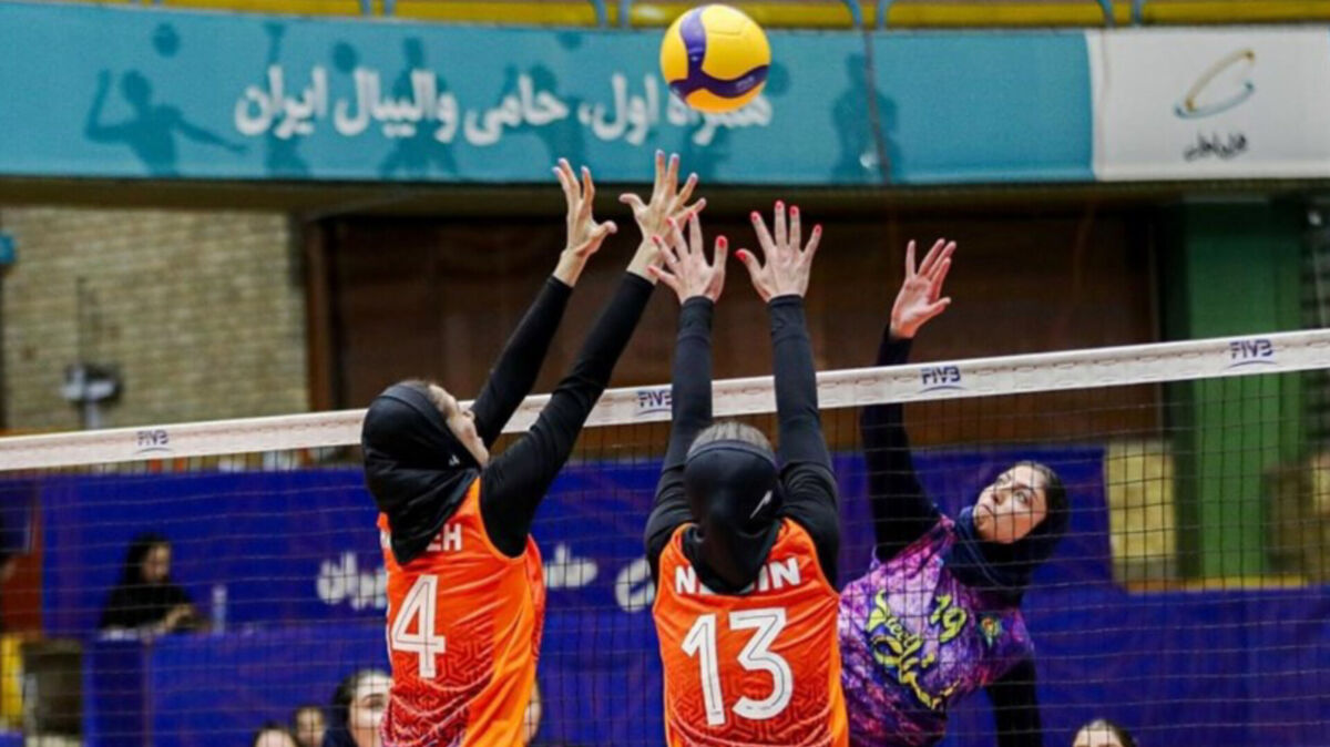 گزارش افتتاحیه لیگ کانون‌های زیر ۲۰ سال والیبال دختران کشور در اراک