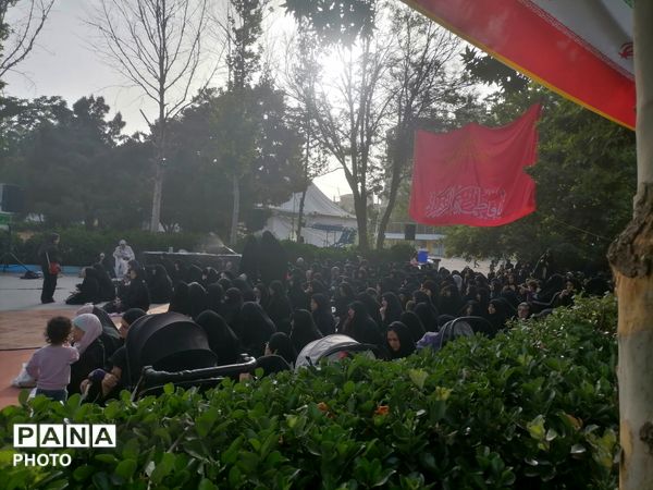 دعای پرفیض عرفه در موسسه جوانان آستان قدس رضوی