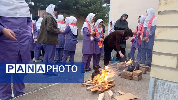 اردوی  درون مدرسه‌ای در مدرسه قرآنی شهید قادر پناه