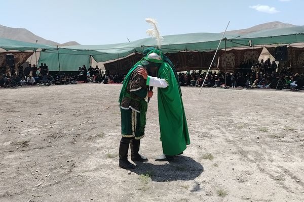 مراسم تعزیه خوانی در روز اربعین حسینی در شهر بار