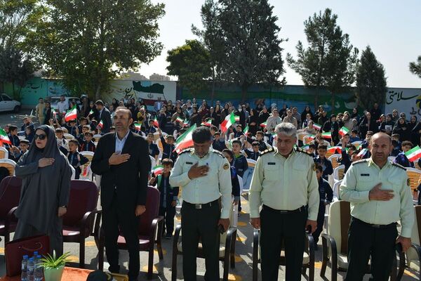 برگزاری جشن شکوفه‌های کلاس اولی دربهارستان‌دو