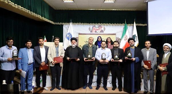 تقدیر از 31 برگزیده رویداد سراسری رسانه‌ای «یادگار ماندگار حاج شیخ» در قم

