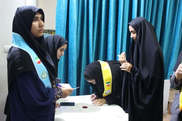 انتخابات مجمع شورای دانش‌آموزی دختران در مازندران 