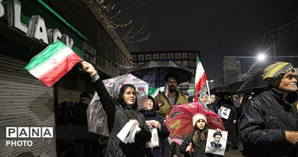 خروش شبانه کرمانشاه در عشق به ایران