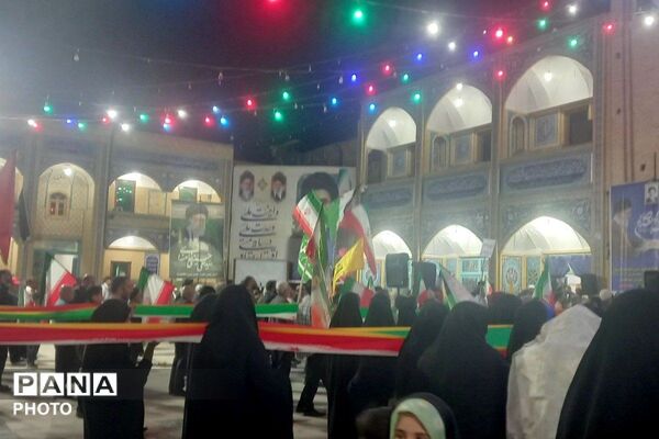 جشن باشکوه ولادت امام رضا(ع) در حرم مطهر برادرشان، حضرت جعفر بن موسی‌الکاظم (ع)