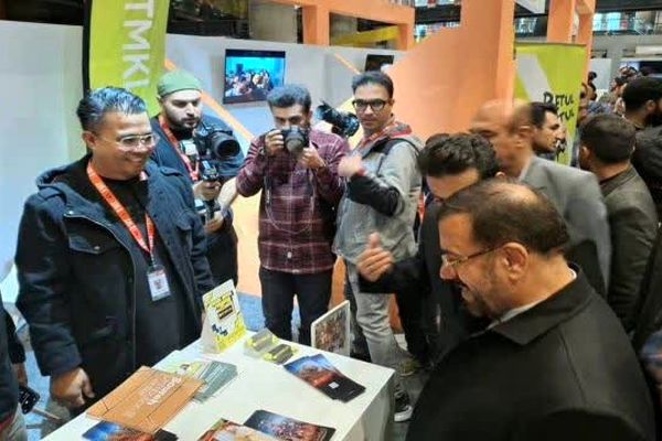 استقبال پر شور مردم از جشنواره بین المللی فیلم فجر