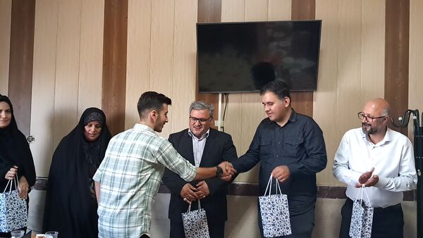 تقدیر از دانش‌آموزان خبرنگار‌ فعال خبرگزاری پانا زنجان