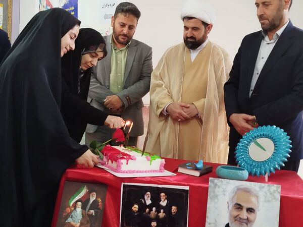 حضور پرشور مردم فاروج پای صندوق‌های رای 