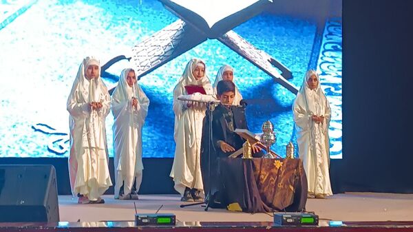 ویژه برنامه فاطمه بهانه خلقت در سالن همایش صدای و سیمای خراسان رضوی