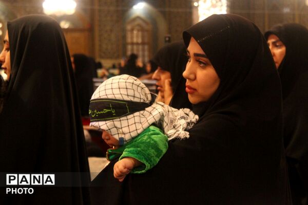 اجتماع شیرخوارگان حسینی در حرم مطهر رضوی