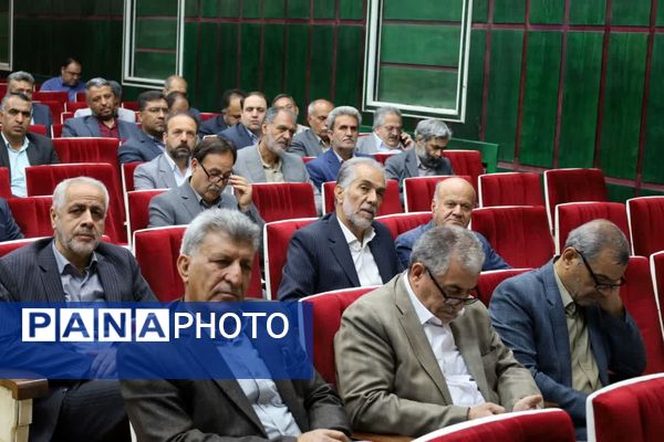 دیدار مدیرکل مدارس غیر دولتی وزارت آموزش و پرورش با مسئولان مدارس غیر دولتی استان یزد