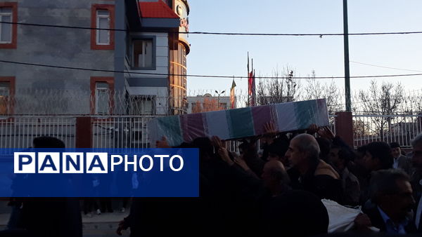 در آغوش خاک؛ یادواره شهیدان گمنام