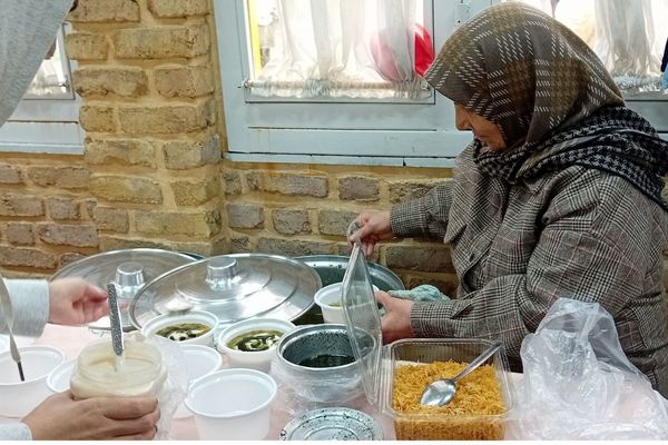 مهمانی طعم‌های دانش‌آموزی در جشنواره آشپزی دبستان دکتر کیهانی۱