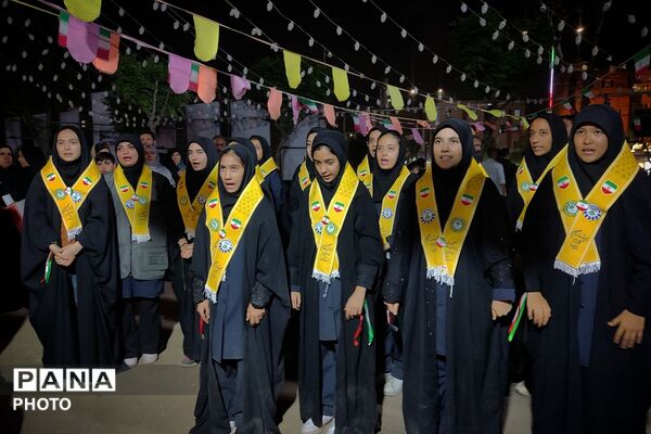  بازدید رئیس سازمان دانش‌آموزی شهرستانهای استان تهران از غرفه «با انرژی‌ها» در منطقه کهریزک