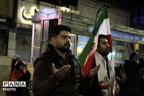 احیا در اولین شب قدر و هشتمین شب مراسم شهادت قائد امت آیت الله خامنه ای 