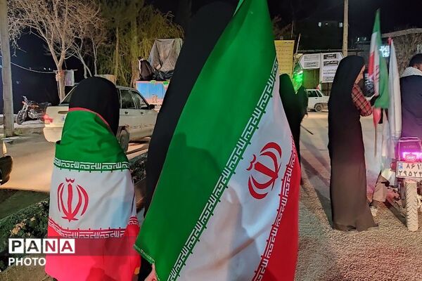 مردم شهر بار سلیبریتی های خیابان ها شدند