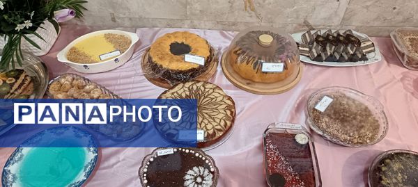 جشنواره کیک و دسر در دبیرستان کوثر فرهنگیان 