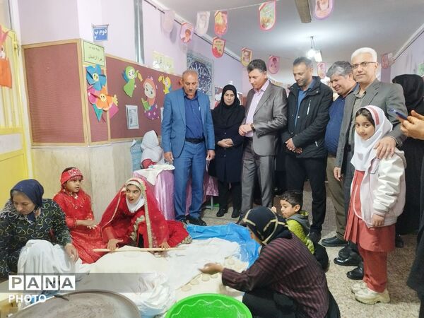 نمایشگاه «طرح بوم» در مدرسه بهادر صمدی
