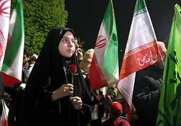 هدیه ای به نام دختر، لبخندی بر لبان مادر