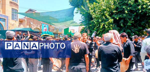 حماسه‌ای دیگر در بروجرد؛ حضور پرشور مردم در اجتماع عظیم عاشورایی