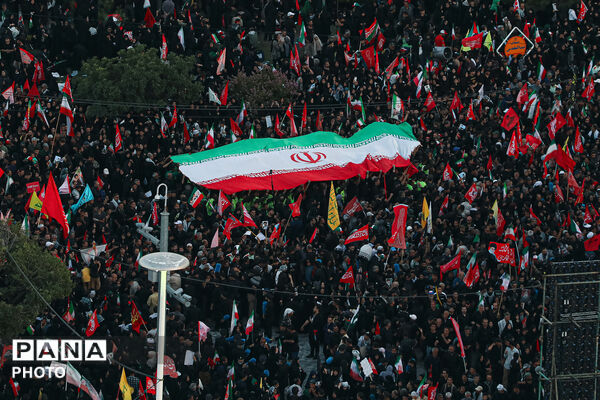 تشییع پیکر رهبر شهید انقلاب در مشهد مقدس-۱
